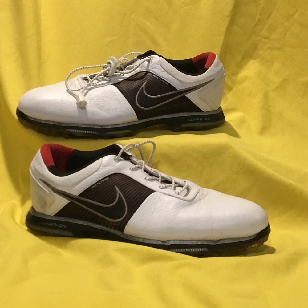 Nike Men’s White and Black Golf Shoes SZ 10